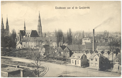15812 Panorama van de omgeving van het gasfabriek. Links de Catharina- en Paterskerk, 1900 - 1910