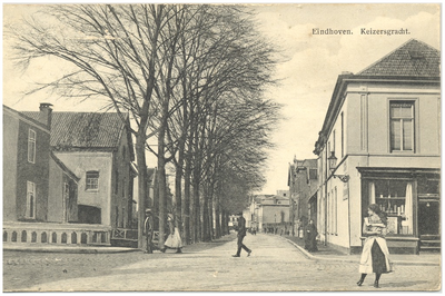 16032 Keizersgracht : met links langs de bomenrij de stadsgracht, 1900 - 1910