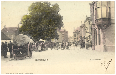  Een serie van 3 prentbriefkaarten betreffende de weekmarkt, 1895 - 1910