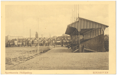 16354 Houten tribune van het Sportterrein van het Philipsdorp, 1910 - 1920