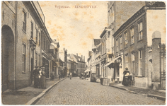 16357 Vrijstraat, met rechts de bakkerswinkel van Jan Kluitmans, 1914