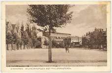 16480 Wilhelminaplein, met op de achtergrond de philipskantoren, 1928