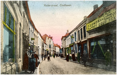 16542 Volderstraat, met rechts de sigarenwinkel van L. van Hoof , 1900