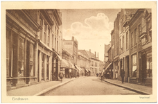 16560 Vrijstraat, met links de winkel van Aukes, 1910 - 1940