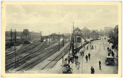 16862 Parallelweg, met links de spoorrails, 1930 - 1940