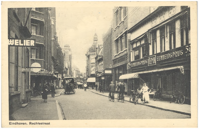 17064 Rechtestraat met rechts De Hollandsche Eenheidsprijzen Maatschappij, 1920 - 1940