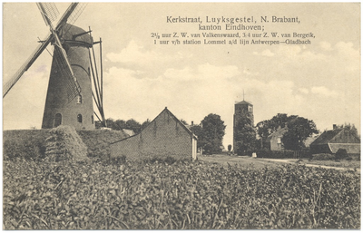 17139 Molen, met rechts op de achtergrond de kerktoren, 1920 - 1930