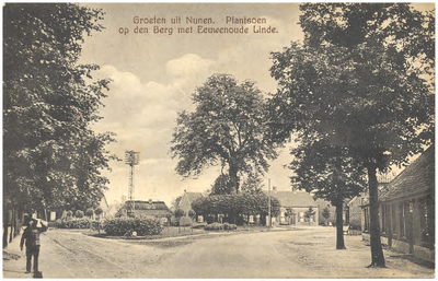 17154 Berg, met de oude Linde, 1910 - 1920
