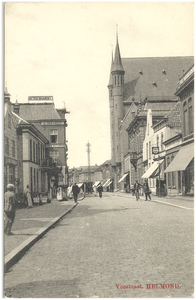 17251 Veestraat, met de H. Hartkerk, 1900 - 1920