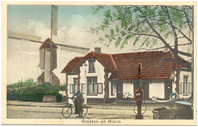 17377 Dorpstraat : met het tramstation en de molen, 1920 - 1932