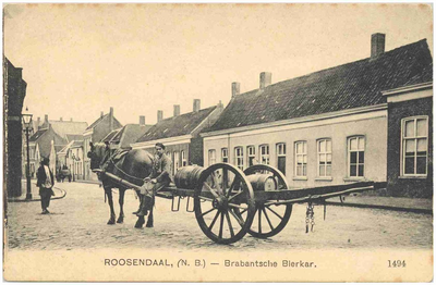 17688 Het vervoeren van bier met de bierkar, 1900 - 1920