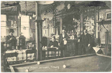 17744 Biljarttafel en eettafel in Hotel-Restaurant Albert Janssen, 1900 - 1913