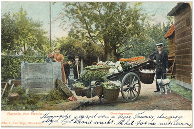 18051 Een kar vol beladen met manden en groenten, op het erf naast de waterput, z.j.