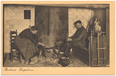 18077 Het koken op het open vuur in de schouw, 1921 - 1935