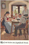 18443 Het bidden voor de maaltijd door een gezin zittend aan tafel, 1900 - 1920
