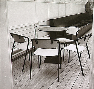 25198 Dommelstraat 2-2a. Jongerencentrum De Effenaar / Para en . Interieur café, 1970