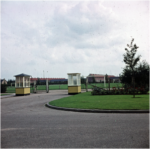255255 Ingang voetbalveld UNA (Uitspanning Na Arbeid), Sportlaan 3, Zeelst, 1955 - 1965