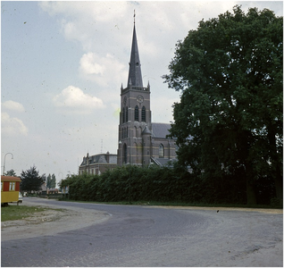 255292 R.K. kerk St. Jan de Doper, Oude Kerkstraat 5, 1955 - 1965