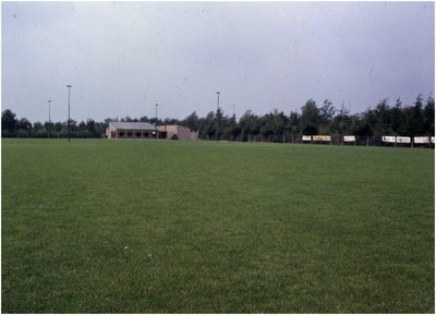 257532 Kantine en voetbalveld RKVVO (Rooms Katholieke Voetbal Vereniging Oerle), 1955 - 1965