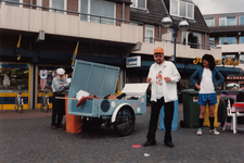 241310 Culturele dag: Het opvoeren van straattoneel, 06-1994