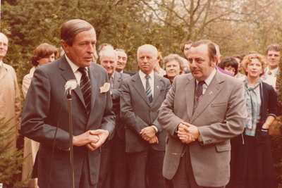 241352 Toespraak van Z.K.H. Prins Claus bij de opening van de Botanische tuin de Odulphushof , 28-04-1980