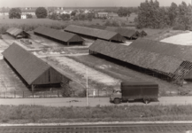 241625 De droogloodsen van steenfabriek De Leeuwerik , 1970