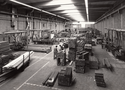 241636 Hoofdstraat: Werkplaats van Timmerfabriek Best B.V, 1970