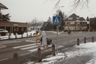 241788 Winteropname van de Hoofdstraat, 02-1994