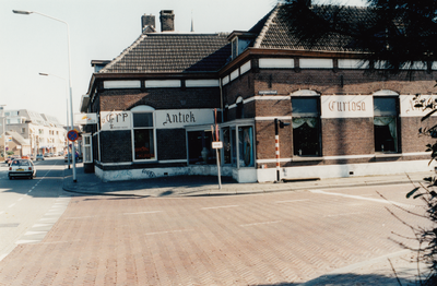 241874 Hoofdstraat 65: Antiek en Curiosa van Erp, 03-1997
