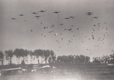 242019 Springen van parachutisten , 17-09-1944