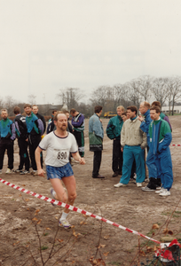 242425 Dhr. Frits Hendriksen uit Best bij de Nationale kampioenschappen voor Gemeente Personeel. , 1992