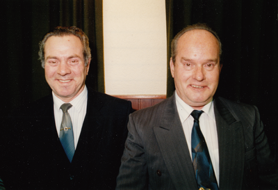 242461 Harrie Huijbergts met links zijn broerJopie, 1991