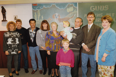 242640 De familie A. Suetens en echtgenote, met hun kinderen, 11/1992