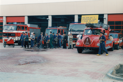 243175 Het verhuizen van de brandweerkazerne Stationsstraat naar nieuwe brandweerkazerne Willem de Zwijgerweg, 1997