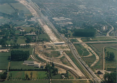 243311 Luchtfoto van de werkzaamheden voor de verdiepte aanleg A-2, 30/08/1991