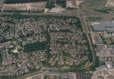 243330 Luchtfoto van de wijk Speelheide, 1989