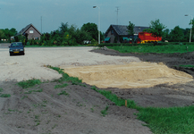 243456 Bouwrijp maken van de wijk Heivelden, met op de achtergrond de woningen aan de Oirschotseweg 100 - 102, 31/05/1996