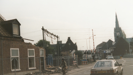 243830 Het slopen van café Roche ten behoeve van de aanleg van het verdiepte spoor, 26/04/1999