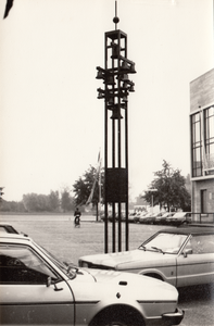 243883 Klokkentoren van het carillon, 1977