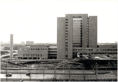 11592 Het Catharinaziekenhuis, Michelangelolaan 2, gezien vanaf de 'Winston Churchilllaan', 1973