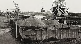 18890 Beatrixkanaal, haven en kade, 1970