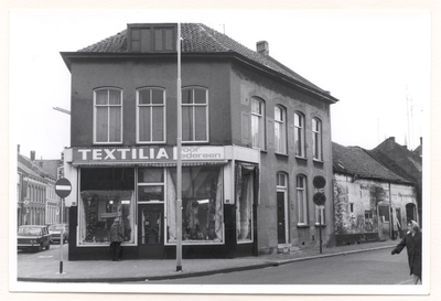 28771 Textilia voor iedereen, Kleine Berg 91, 1975
