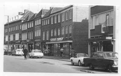 28993 Woon en winkelcentrum, Kruisstraat, 1970