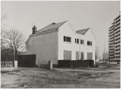 68784 Veranderend landschap: Urkhovenseweg 37 en 39, 1975