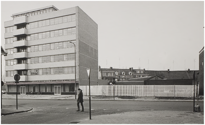 128628 Kantoorpand Bouwbedrijf Hurks, Zernikestraat 12, 1972