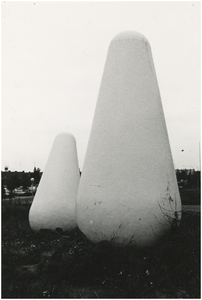 190292 'Kegels' van Frans Peeters, bij de Woenselsestraat, Generaal Marshallweg en Veldmaarschalk Montgomerylaan, 1974