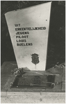 190298 Monument ter herinnering aan de Belgische luchtmachtpiloot Louis Buelens, 1971