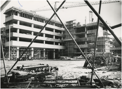 191993 Bouw gebouwencomplex Technische Dienst Eindhoven, Frederik van Eedenplein 1, 1972