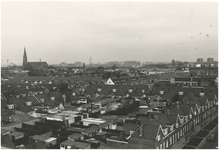 193541 Panorama van Hemelrijken, met linksboven de Petruskerk aan de Kloosterdreef en op de achtergrond de flats aan de ...