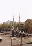 3549 Fontein Stadhuisplein, gezien richting Begijnenhof, 11-05-1994